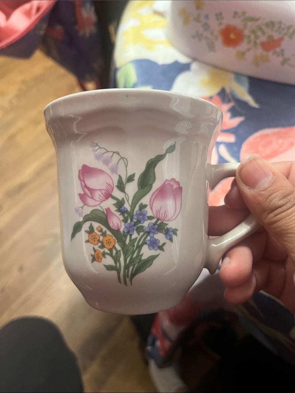 Gibson Lafayette Pattern Stoneware Cups Coffee Tea Floral (4)